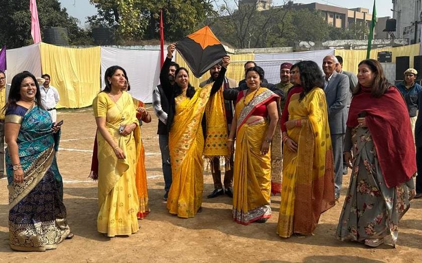 बसंत ऋतु आते ही प्रकृति का कण कण खिल उठता है:- उपाध्यक्ष सुमन सैनी 1 p 5