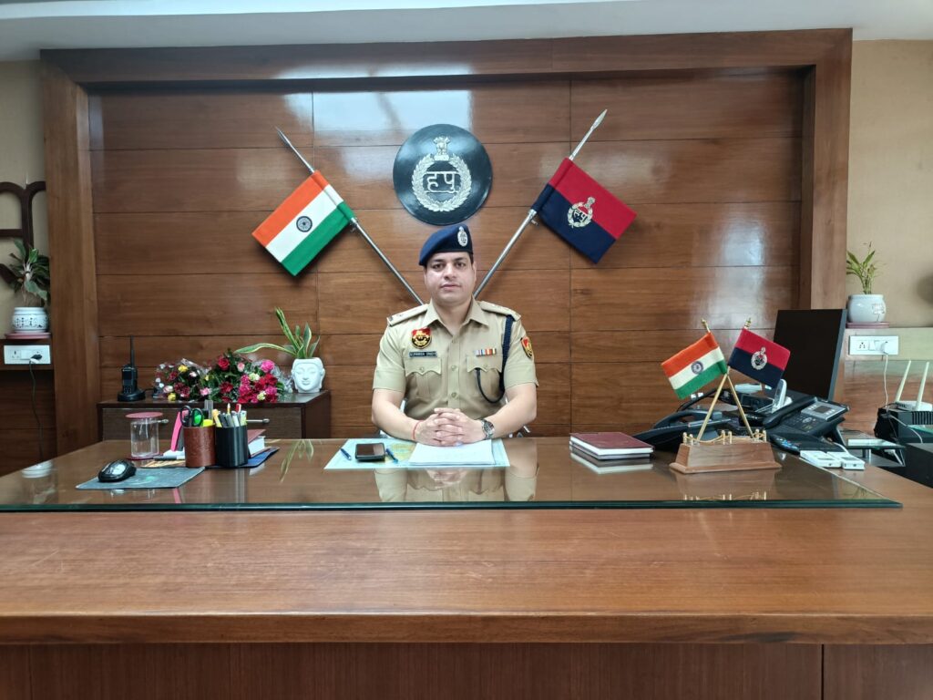 सावधानी व सतर्कता ही साइबर ठगी से बचने का सबसे बेहतर उपाय SP अंबाला सुरेन्द्र सिंह भोरिया 1 sp sir pic