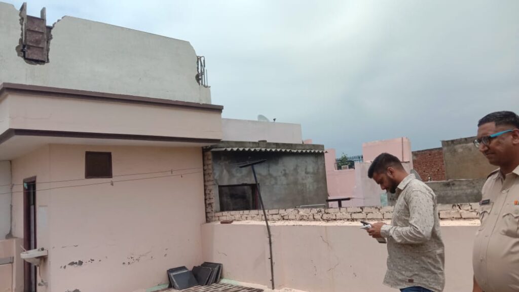 टावर पर मंत्री विज के आदेशों की खुली अवहेलना, EO को लगाई फटकार 18 WhatsApp Image 2025 05 25 at 13.52.34 39436ee8