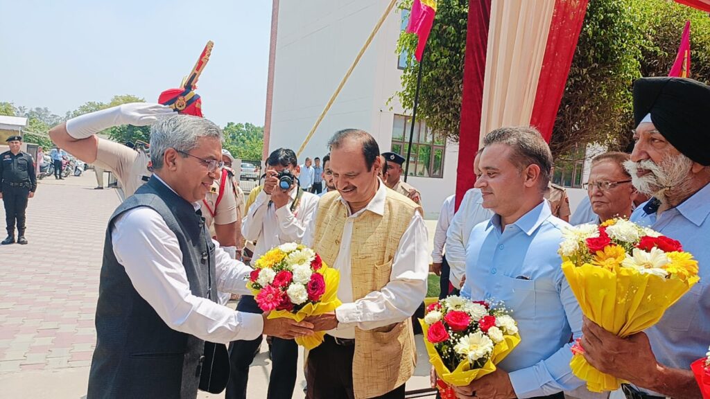 “नशे नहीं, निशाने हों ओलंपिक के” – DGP हरियाणा का बच्चों को संदेश 16 dgp sir pic 1