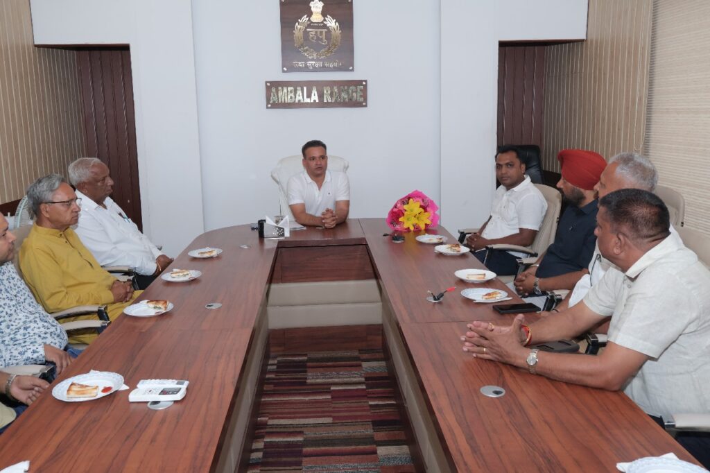 "आईजी की व्यापारिक बैठक: सुरक्षा-ट्रैफिक और भरोसे का नया रोडमैप तैयार" 2 IMG 20250611 WA0001