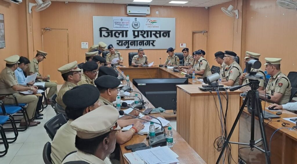 IG पंकज नैन ने पुलिस अधिकारियों की मंडल स्तरीय बैठक में दिए अपराध नियंत्रण के सख्त निर्देश 14 WhatsApp Image 2025 06 03 at 20.51.44 4a064c40