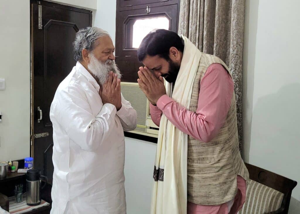 हरियाणा: सीएम नायब सिंह सैनी ने अनिल विज के निवास पर जाकर जाना हाल 5 WhatsApp Image 2025 06 21 at 15.26.50 d07ffbd6