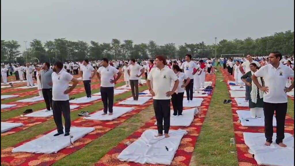 राज्यसभा सांसद सुभाष बराला ने योग दिवस पर अंबाला में दिया योग और राजनीति का संदेश 4 vMix Capture 21 June 2025 12 08 14