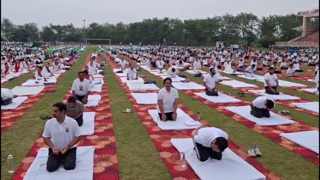 राज्यसभा सांसद सुभाष बराला ने योग दिवस पर अंबाला में दिया योग और राजनीति का संदेश 2 vMix Capture 21 June 2025 12 09 30