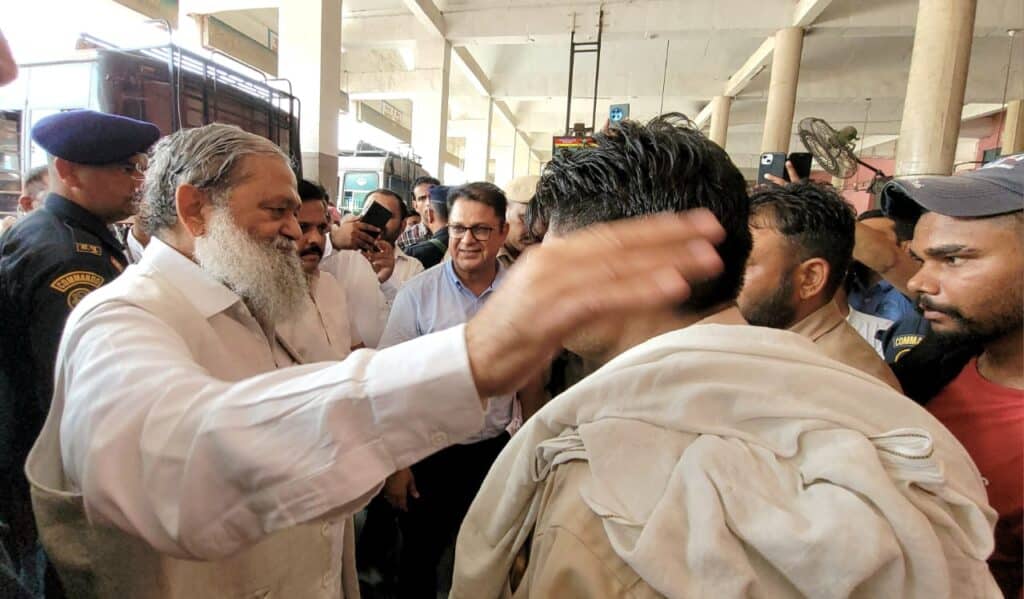 सीईटी परीक्षा में लगभग 13 लाख से अधिक बच्चों को दो दिनों की चार शिफटों में परीक्षा केन्द्र तक पहुंचाना/आयोजित करवाना बहुत ही बडा दायित्व - विज* 4 WhatsApp Image 2025 07 27 at 1.16.13 PM