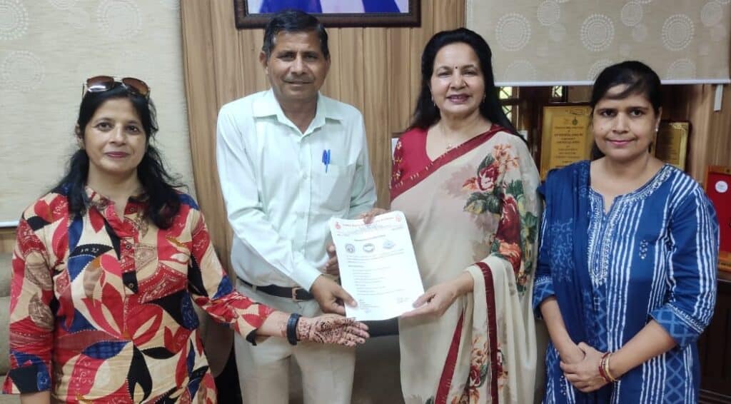 आर्य कॉलेज विद्यार्थियों को गुणवत्तापूर्ण शिक्षा के साथ-साथ व्यवहारिक अनुभव भी प्रदान करता है: डॉ. अनुपमा आर्य 1 WhatsApp Image 2025 08 01 at 12.04.35 PM