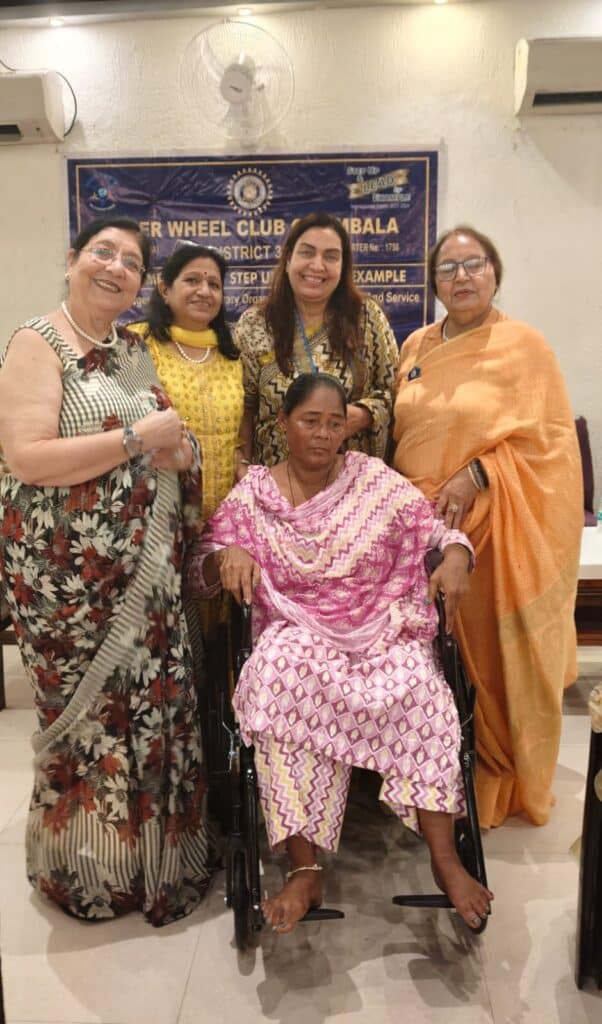 विकलांग को मिला जीवन सँवारने का सहारा, व्हीलचेयर भेंट कर जगाई नई उम्मीद 2 WhatsApp Image 2025 08 27 at 18.58.07 13999cc5
