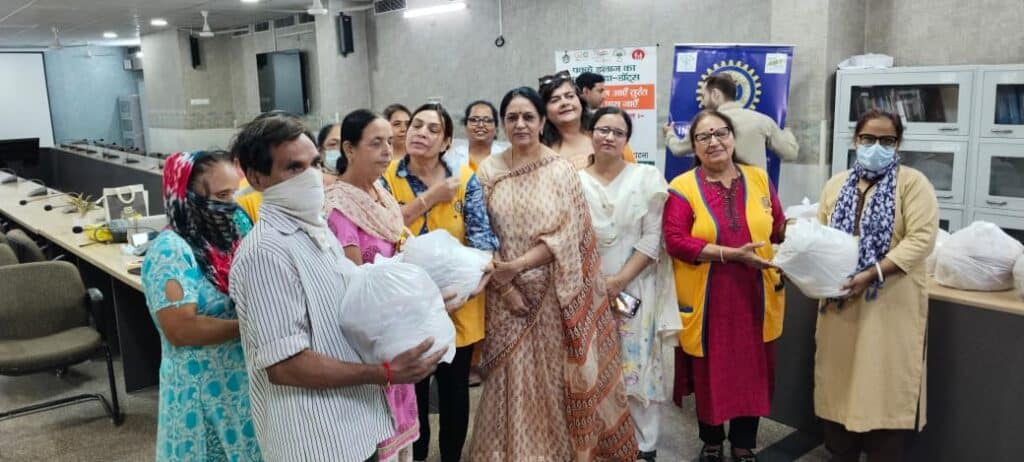 “टीबी मुक्त अंबाला की ओर बड़ा कदम : नागरिक अस्पताल में 100 मरीजों को मिला पोषण सहयोग” 2 WhatsApp Image 2025 09 09 at 12.23.45 ea5dda7a