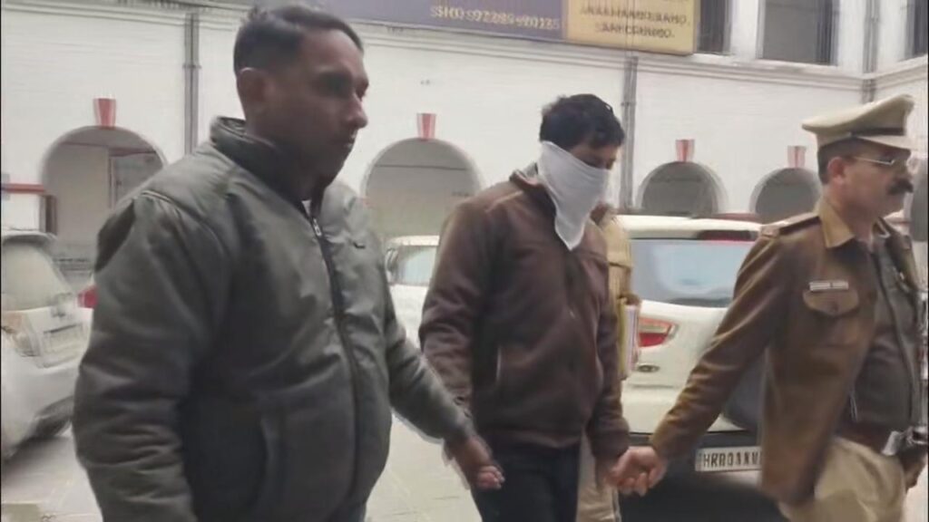 अस्पताल के एक्स-रे कक्ष में 9 वर्षीय बच्ची से छेड़छाड़, रेडियोग्राफर गिरफ्तार 3 Snapshot 2 1