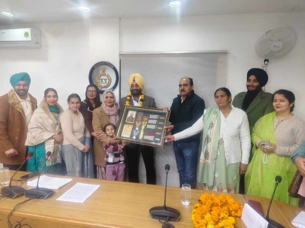 अम्बाला पुलिस की वर्षभर की बड़ी उपलब्धियाँ — अपराधों में कमी, सख्त कार्रवाई और नववर्ष पर कड़े सुरक्षा प्रबंध 2 WhatsApp Image 2025 12 31 at 8.06.57 PM