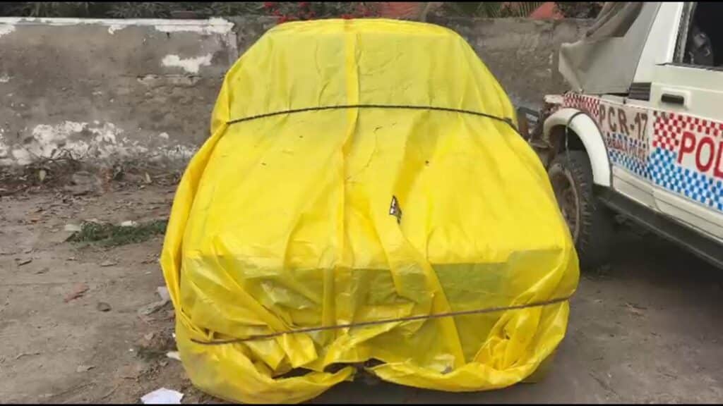 बलदेवनगर थाने में खड़ी गाड़ी में आग, साजिश या सुरक्षा में चूक? 2 Snapshot 1 1