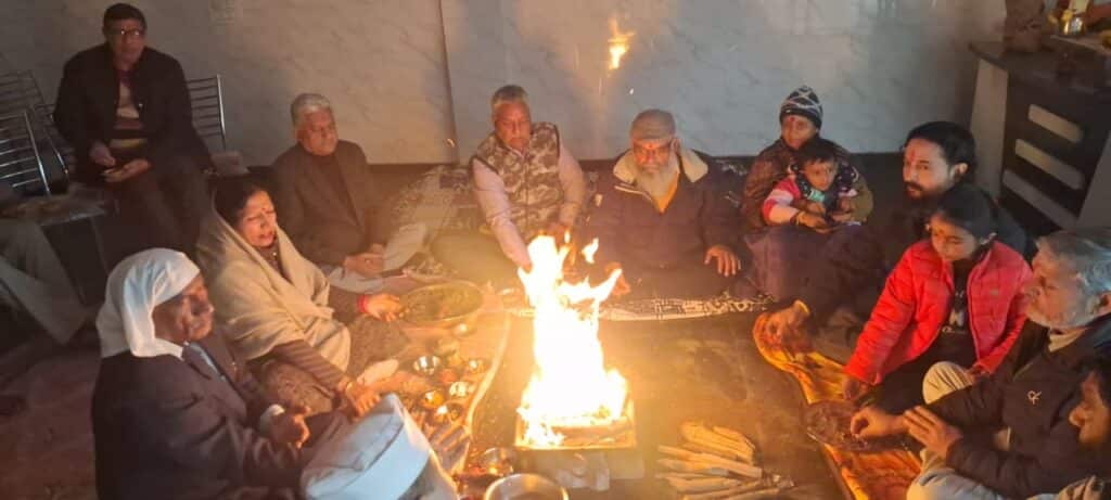 मां सरस्वती की आराधना के साथ ब्राह्मण संगठन ने हर्षोल्लास से मनाया बसंत पंचमी उत्सव 1 WhatsApp Image 2026 01 23 at 6.47.07 PM 2