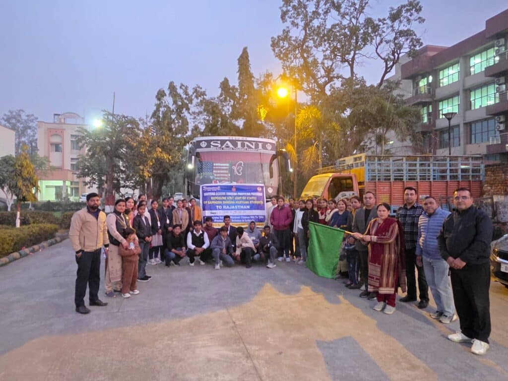 प्रदेश के राजकीय विद्यालयों के विद्यार्थियों का 4 दिवसीय विज्ञान आधारित शैक्षिक भ्रमण सफलतापूर्वक संपन्न 1 WhatsApp Image 2026 01 24 at 11.49.38 AM 1