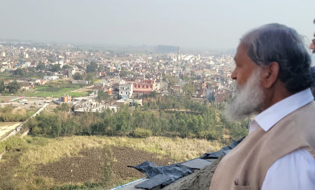 "महानगर बनेगा अंबाला कैंट : एक हजार एकड़ में बसेंगे सात नए सेक्टर, ऊर्जा मंत्री अनिल विज ने दी विकास को नई उड़ान" 1 Pic 1