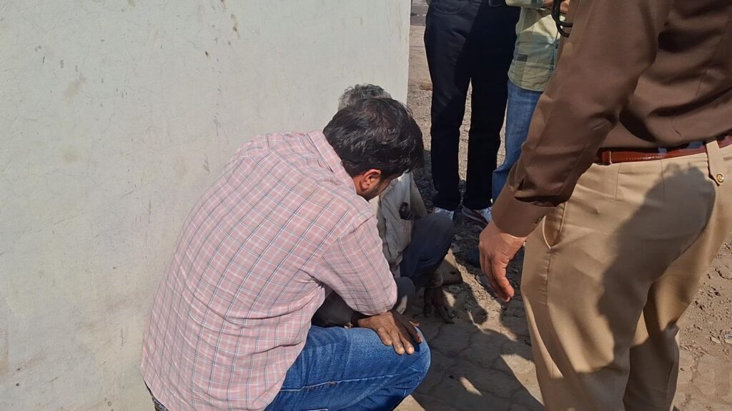 बलदेवनगर में टैंकर में आग व ब्लास्ट, एक व्यक्ति की मौत 2 Snapshot 2 1