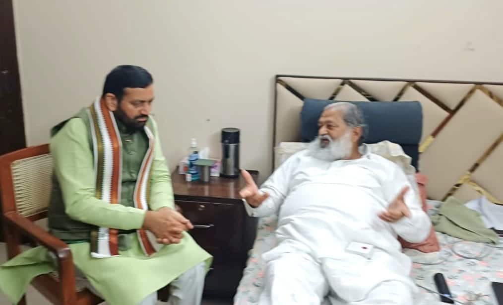 अंबाला छावनी में मुख्यमंत्री नायब सिंह सैनी ने ऊर्जा मंत्री अनिल विज का हालचाल जाना 1 WhatsApp Image 2026 02 28 at 10.24.22 AM